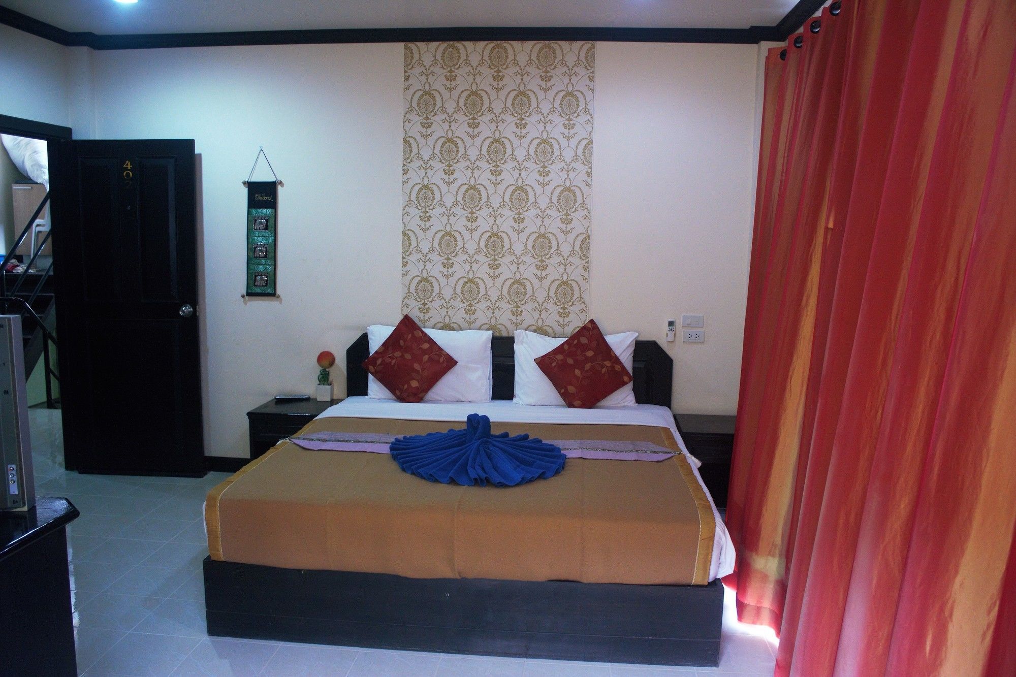 Ramaz Hotel Patong Exterior photo