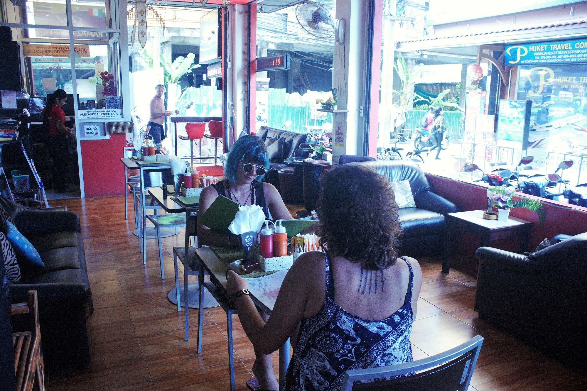 Ramaz Hotel Patong Exterior photo